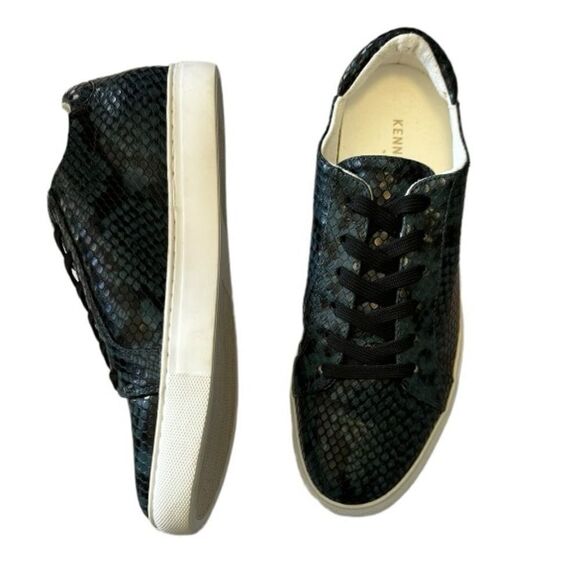 Kenneth Cole New York Kam Black & Blue Snake Embossed Tennis Shoes Sz 5.… - Picture 7 of 7